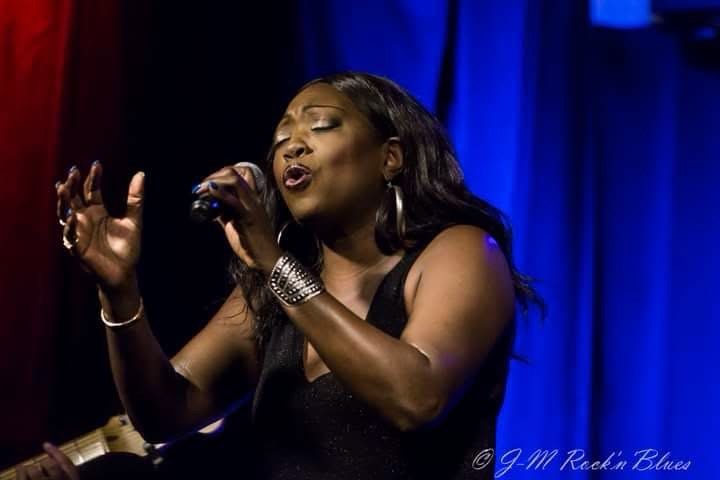 Shanna Waterstown at MOJO