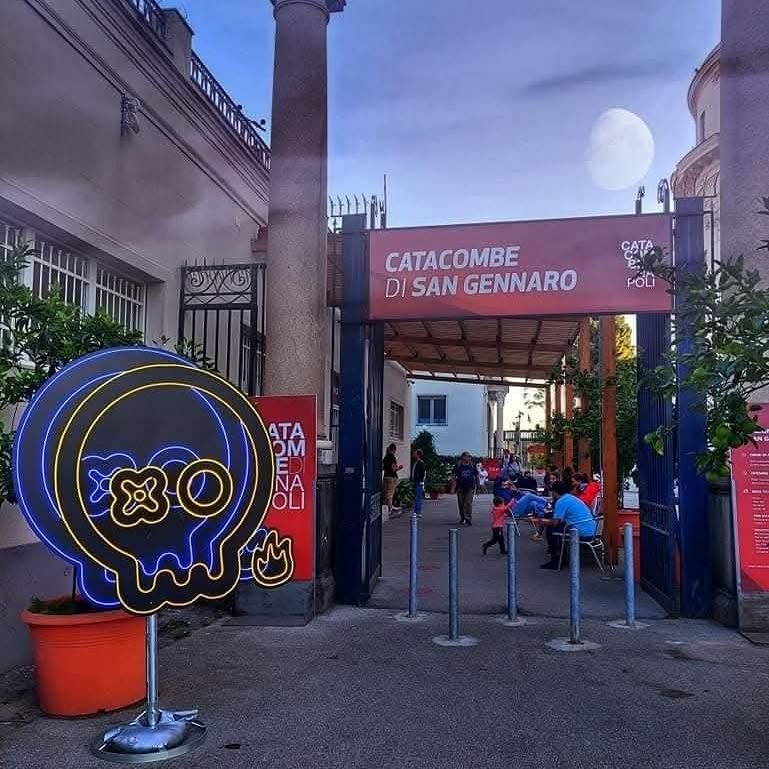 Cosa arcana e stupenda at Catacombe di San Gennaro