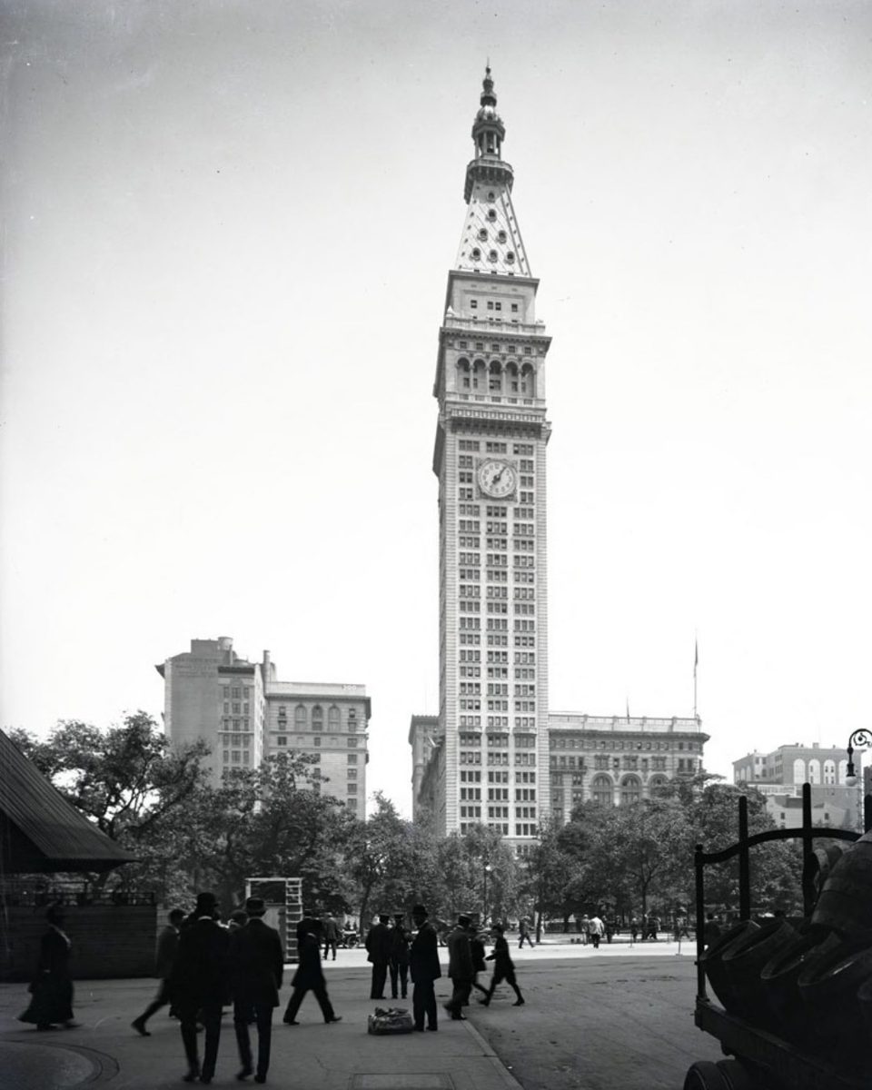 Madison Square Park History Tour — Madison Square Park, Tuesday, 17 November 2026