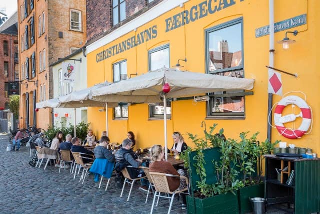 Lille Mortensaften — Christianshavns Færgecafé, Monday, 9 November 2026